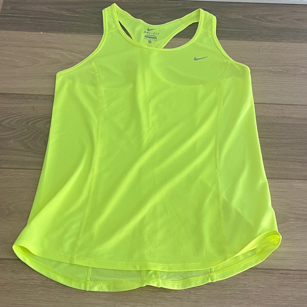 Nike Women's Bright Yellow (Tennis Ball Yellow or Green 🎾) Tank Top - Medium